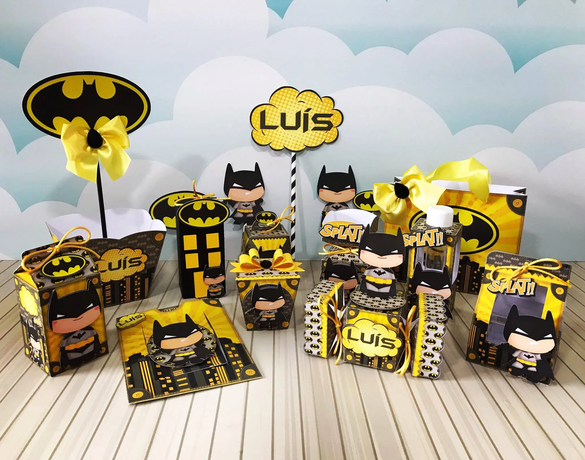 Decoração Simples Aniversário Batman com Praticidade. Arquivo de Corte Studio