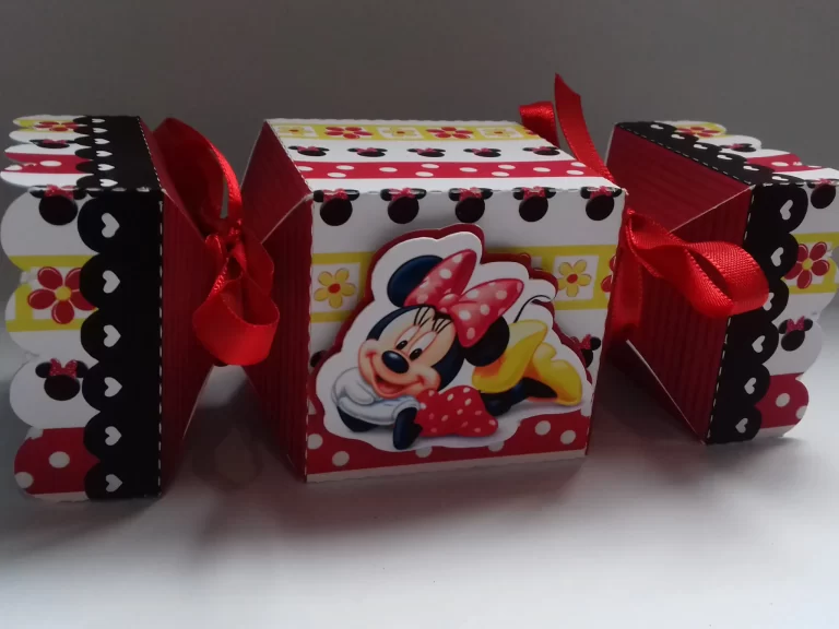 Arquivo de corte Minnie Vermelha para Silhouette Studio. Ideal para decoração de aniversário e topper.