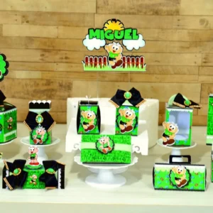 Centro de Mesa Cebolinha (Studio/PDF). Arquivo de Corte para decoração de festas de aniversário com o tema Turma da Mônica. Coordena com topo de bolo e topper.