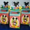 Centro de mesa Turma do Mickey em arquivo de corte Studio e PDF. Ideal para decoração de aniversário e festas. Inclui moldes de topper.