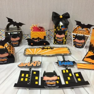 Decoração Batman Infantil com Praticidade (DIY). Arquivo de Corte Studio e PDF para festas. Inclui moldes de topo de bolo e topper.