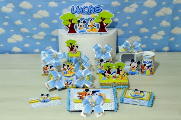 Decoração Mickey e Pato Donald para aniversário duplo. Arquivo de corte Studio e PDF. Topo de bolo e topper inclusos.