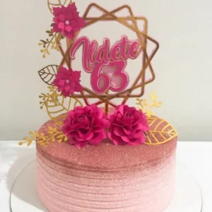 Imagem de Topo de Bolo Floral pronto para imprimir. Arquivo de Corte Silhouette Studio ideal para decoração e topper de festas de aniversário com temas românticos.