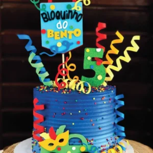 Topo de bolo mêsversário tema Carnaval em Studio. Arquivo de corte para decoração e festas.