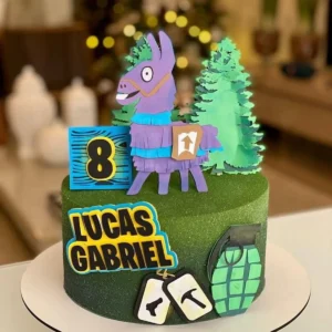 Imagem de Topper de Bolo Tema Fortnite. Arquivo de Corte Studio essencial para decoração de festas de aniversário com este tema. Perfeito para o topo de bolo.