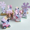Topo de bolo Fazendinha Rosa, arquivo digital de corte Studio para topper de aniversário e decoração de festa infantil feminina.