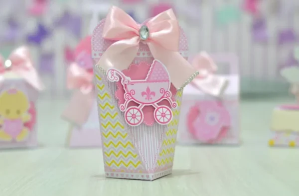 Centro de mesa cha de fralda menina studio. Topper, decoração, temas e festas.