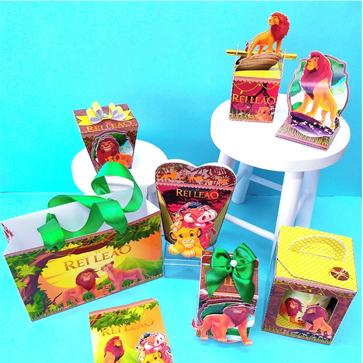 Kit tema Rei Leão festa infantil em Studio e PDF. Topper, decoração, temas e festas.