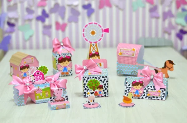 Centro de mesa tema Fazendinha Aquarela Rosa, arquivo digital Studio para decoração de festa de aniversário infantil para imprimir e cortar.