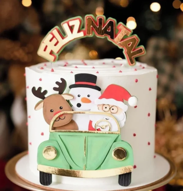 Arquivo digital tema Natal Papai Noel no Fusca no formato Studio para topo de bolo e decoração de festa natalina para imprimir.