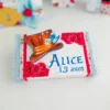 Moldes digitais de decoração para aniversário tema Alice no País das Maravilhas nos formatos Studio e PDF para impressão de alta resolução e personalizados de festas.