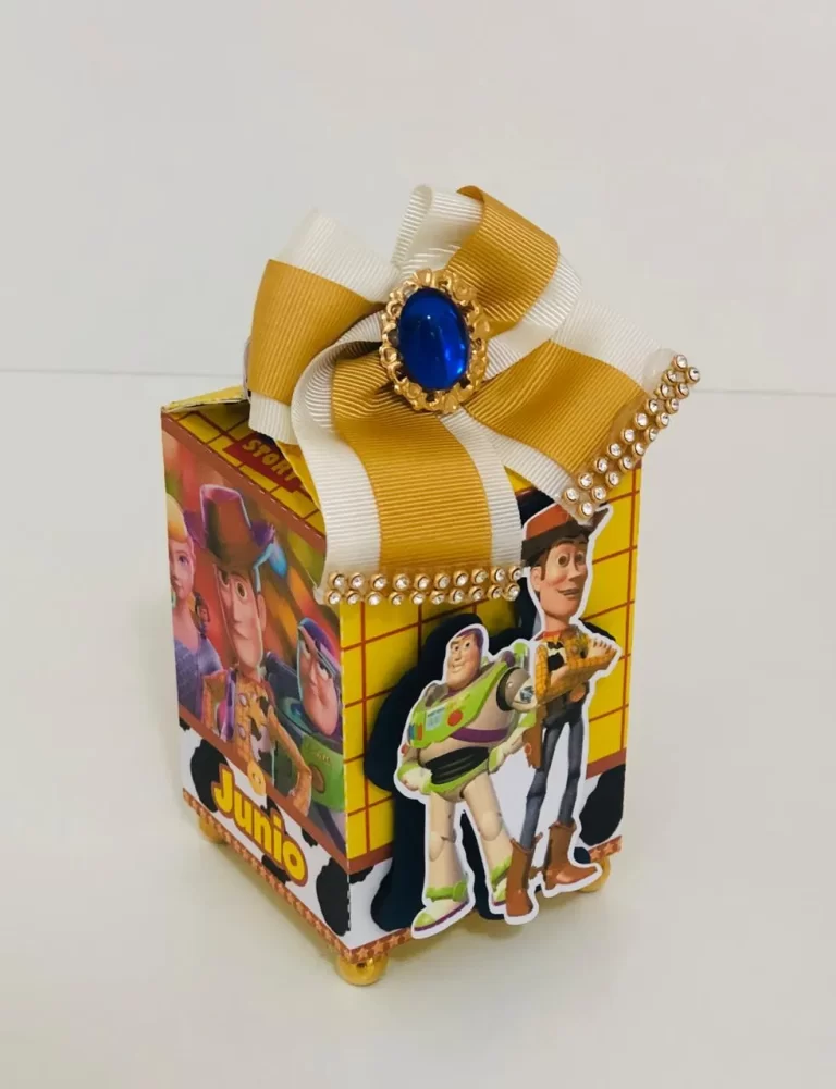 Arquivo de corte digital para topper de mesa e itens de decoração tema Toy Story nos formatos Studio e PDF para Silhouette.