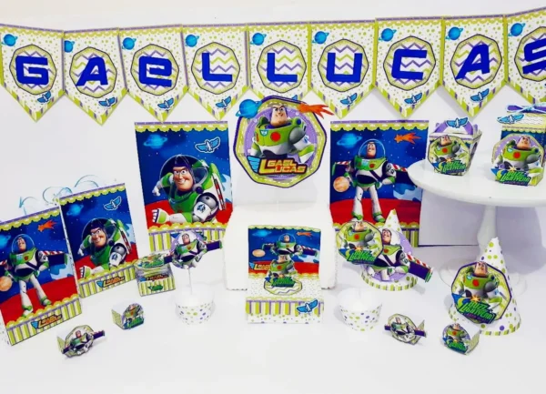 Arquivo digital para centro de mesa tema Buzz Lightyear nos formatos Studio e PDF para imprimir e recortar na Silhouette ou tesoura.