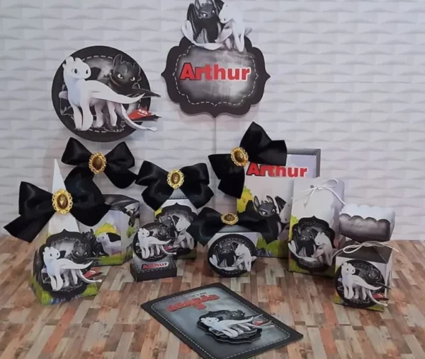 Arquivo de corte digital para centro de mesa no tema Como Treinar Seu Dragão no formato Studio para máquinas Silhouette, ideal para decoração de festas infantis.