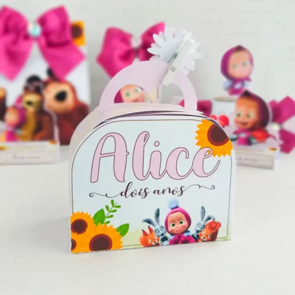 Molde de centro de mesa temático Masha e o Urso nos formatos Studio e PDF para impressão em alta resolução e decoração de festas infantis.