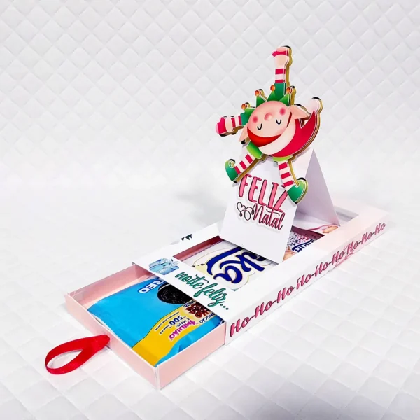 Arquivo de Natal econômico para recortar no formato Studio ideal para centro de mesa e decoração de mesas e ceias natalinas.