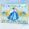 Arquivo de Cinderela para recortar no formato PDF e Studio ideal para decoração de mesas e festas de aniversário ou mesversário infantil.