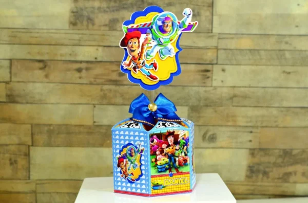 Conjunto de arquivos digitais tema Toy Story para aniversário para imprimir e recortar nos formatos Studio e PDF.