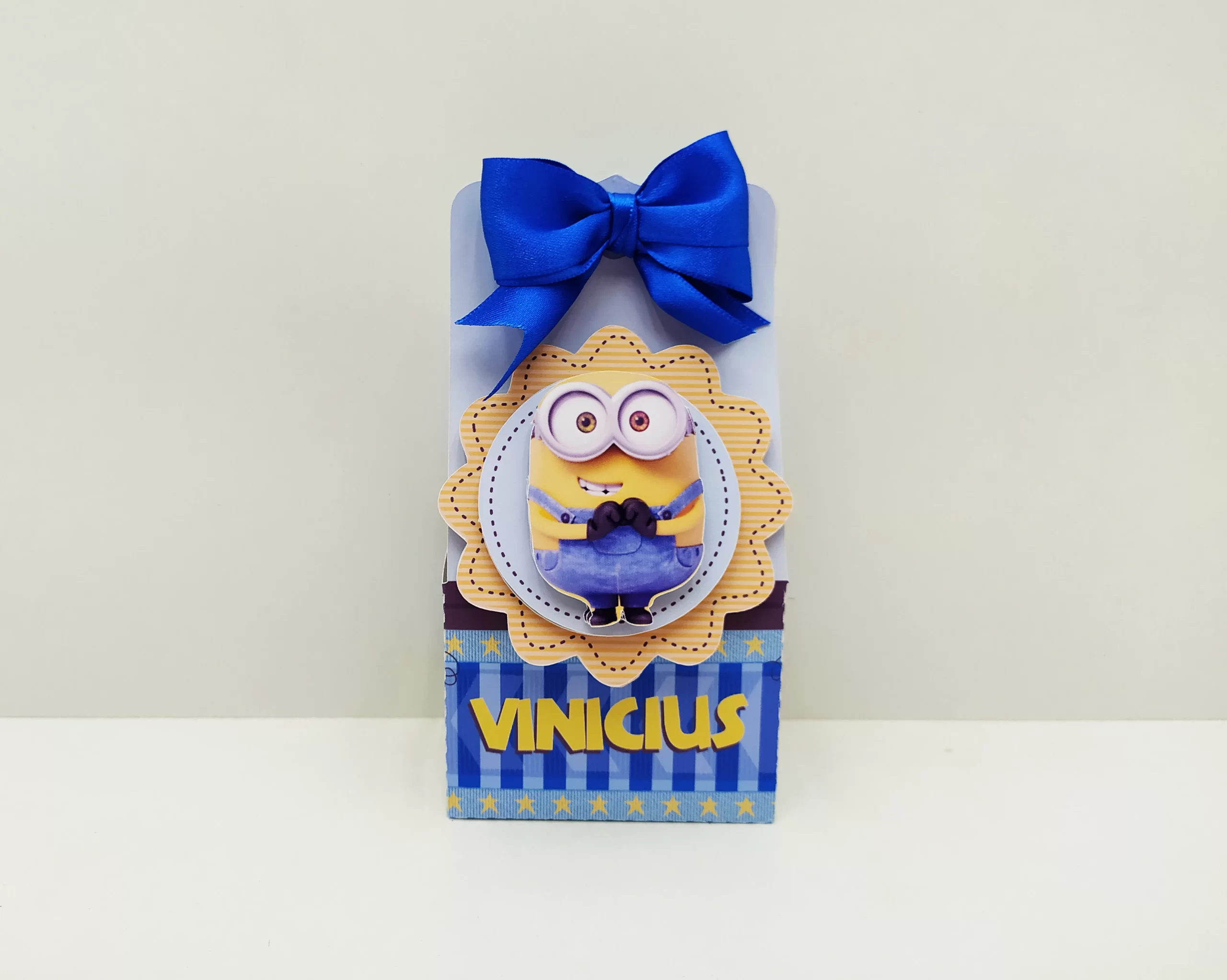 Conjunto de arquivos digitais tema Minions para festa infantil para imprimir e recortar nos formatos Studio, PNG e PDF para máquinas de corte.
