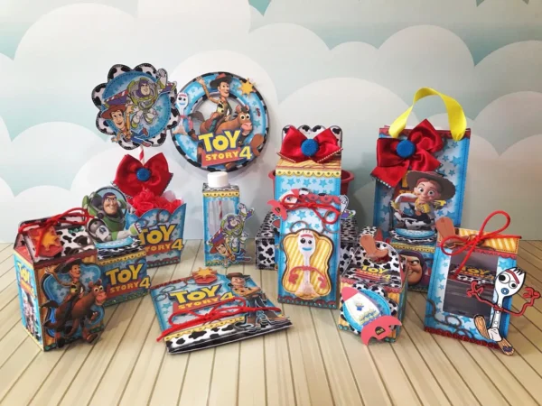 Arquivo de corte digital para topper de bolo e itens de decoração tema Toy Story nos formatos Studio, PNG e PDF para Silhouette.