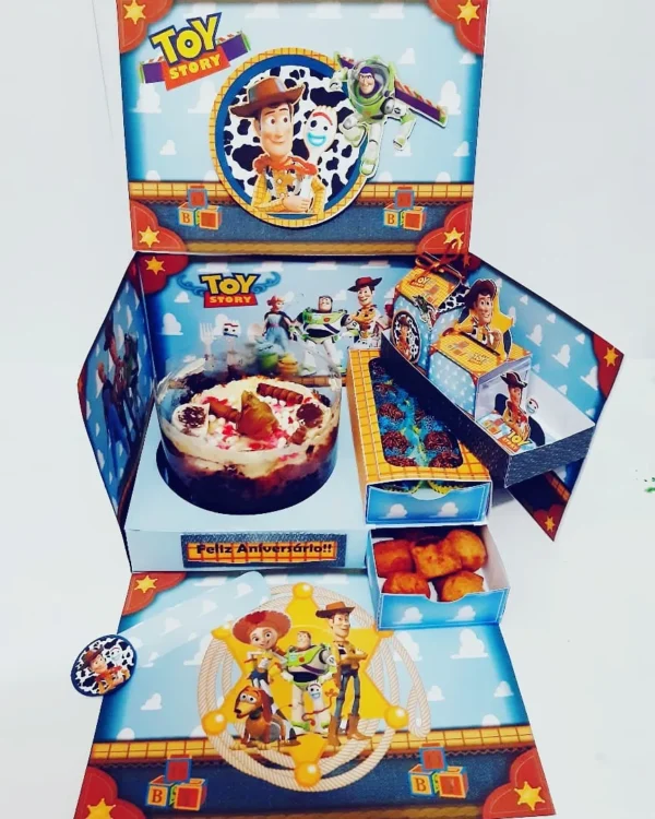 Arquivo de corte digital para itens de festa na caixa e topper tema Toy Story nos formatos Studio e PDF para Silhouette.
