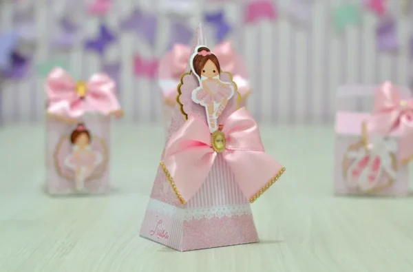 Topper de bolo tema Bailarina em arquivo digital pronto para imprimir e cortar.