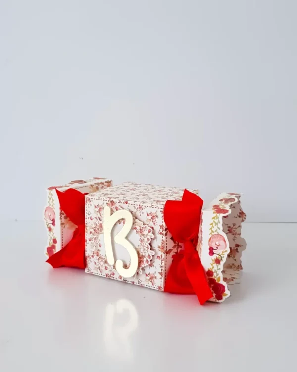 Topper de bolo tema de aniversário confeitaria em arquivo digital pronto para imprimir e cortar.