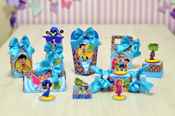 Itens de decoração para aniversário tema Jovens Titãs em arquivo digital Studio e PDF.