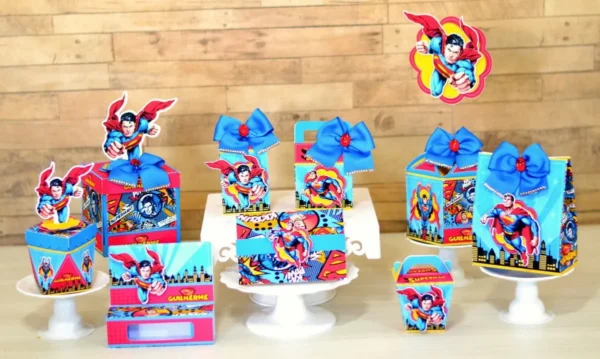 Arquivo digital para aniversário no tema Super Homem em formato Studio e PDF.