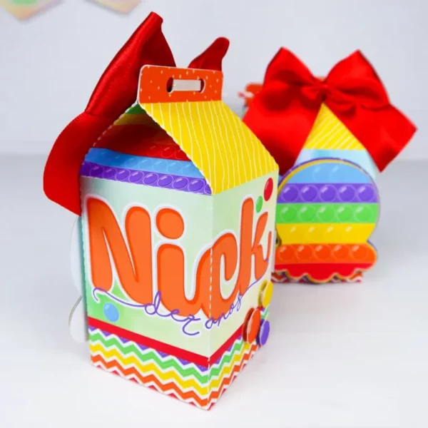 Kit de arquivos digitais para personalizados de aniversário tema Pop It em múltiplos formatos.