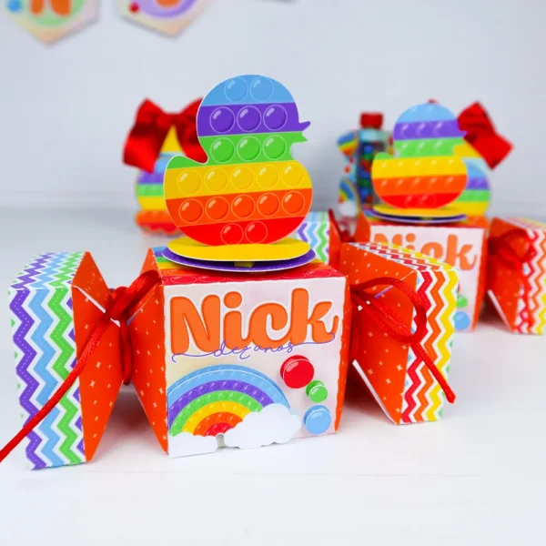 Arquivo de corte para decoração de festa de aniversário no tema Pop It em Studio e PDF.