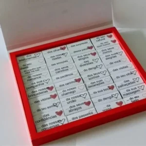 Arquivo de corte digital para caixa de chocolate com 40 motivos Bis tema Dia dos Namorados no formato Studio para máquinas Silhouette, com rótulos personalizados.