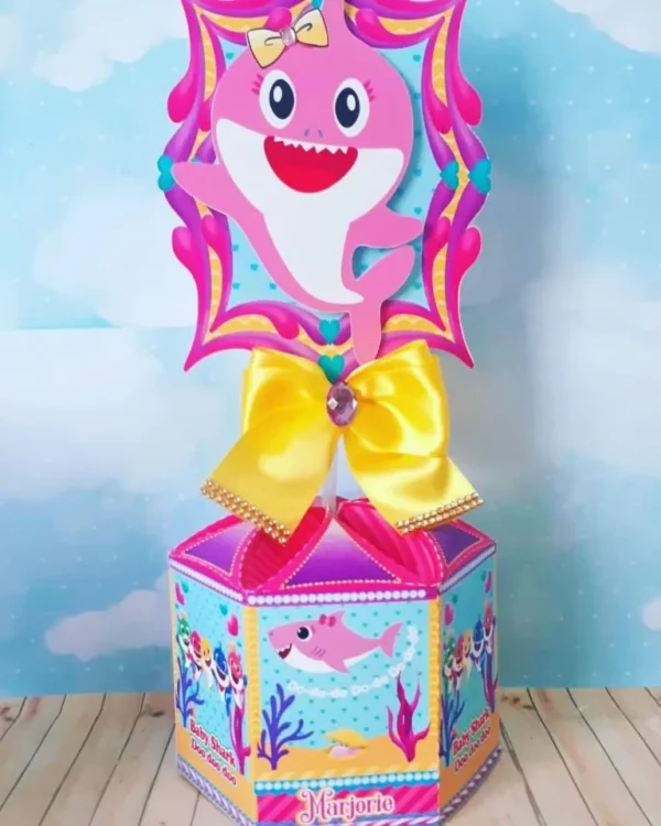 Personalizados de festa Baby Shark em arquivo digital compatível com Silhouette e corte manual.