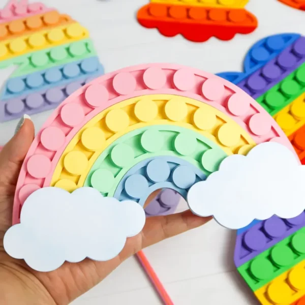 Personalizados de festa Pop It em arquivo digital compatível com Silhouette e corte com tesoura.