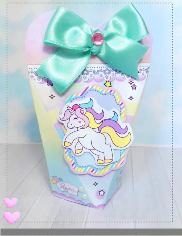 Arquivo de corte para caixas milk e pirâmide tema Unicórnio no formato Studio para máquinas Silhouette, com marcas de registro e vinco.