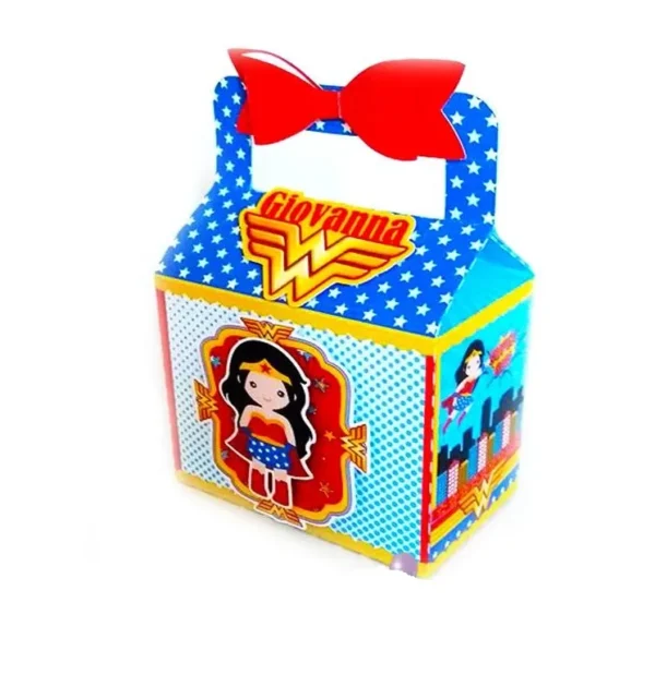 Topper de bolo tema Mulher Maravilha infantil em arquivo digital pronto para imprimir e cortar.