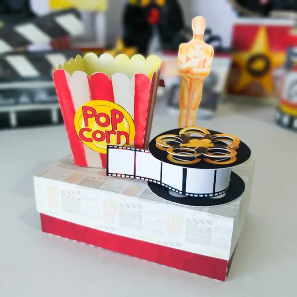 Personalizados para centro de mesa tema cinema em arquivo digital de alta resolução.