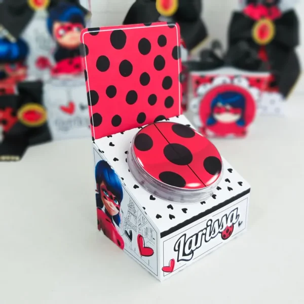 Arquivo digital de centro de mesa Ladybug para decoração de aniversário temático.