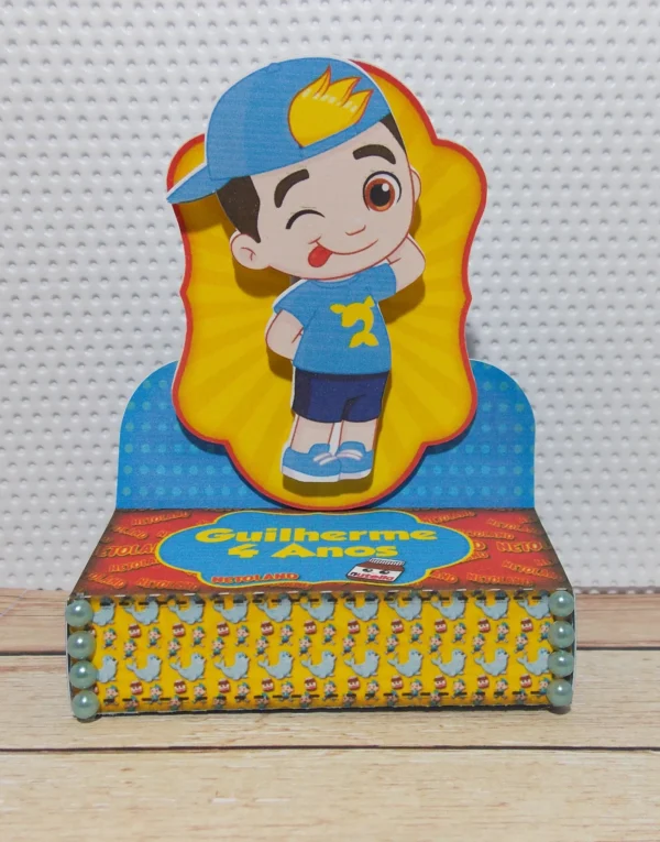 Design de corte para centro de mesa de festa de aniversário no tema Luccas Neto em Studio e PDF.