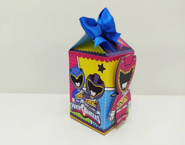 Centro de mesa e itens de decoração tema Power Rangers prontos para imprimir e recortar.