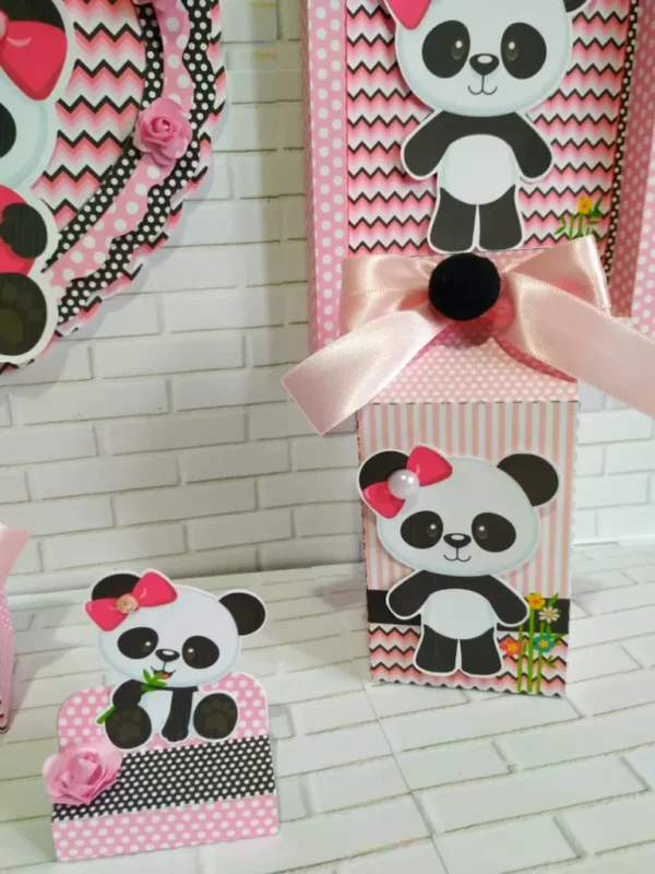Kit digital de aniversário Panda Rosa com arquivo de corte para Silhouette Studio.
