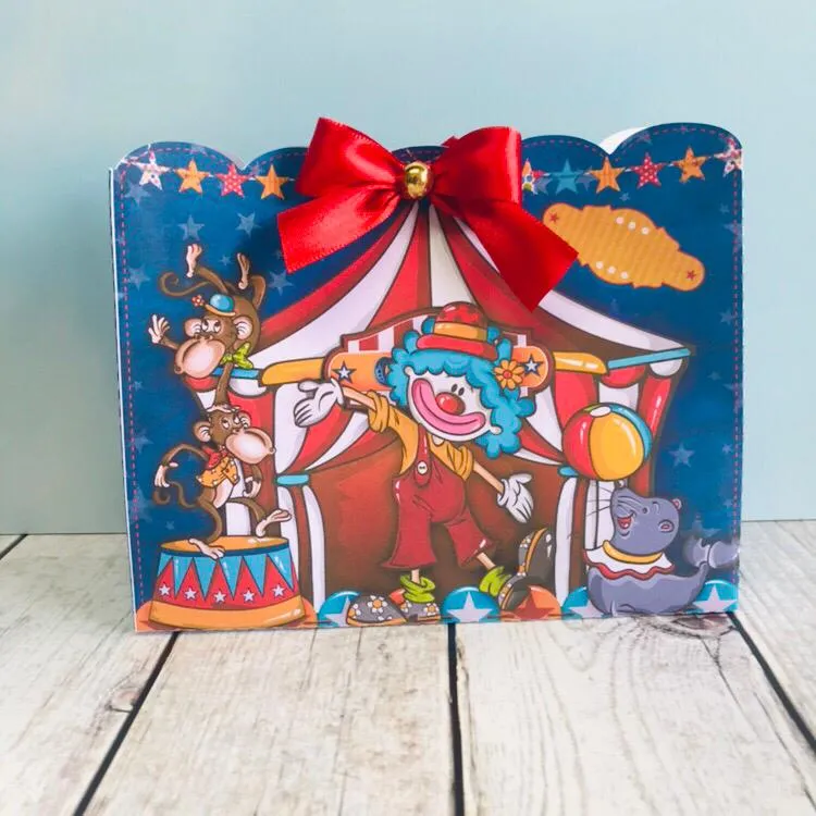 Topo de bolo tema circo para decoração de festa infantil em arquivo digital Studio e PDF.