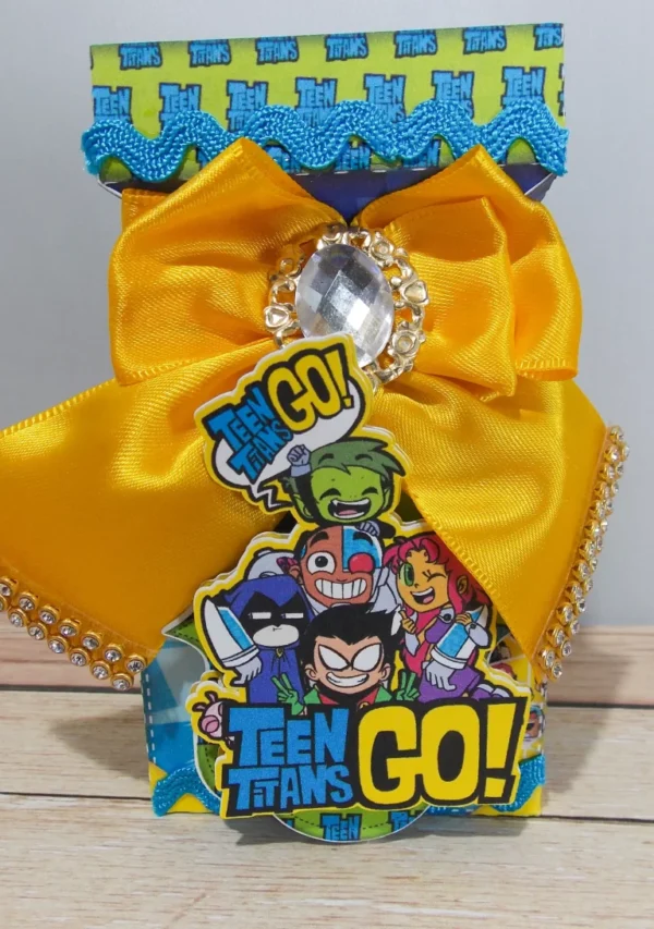 Topper de bolo para decoração festa Jovens Titãs em arquivo digital pronto para imprimir e cortar.