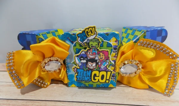Arquivo de corte tema Jovens Titãs para itens de decoração de festa e personalizados.