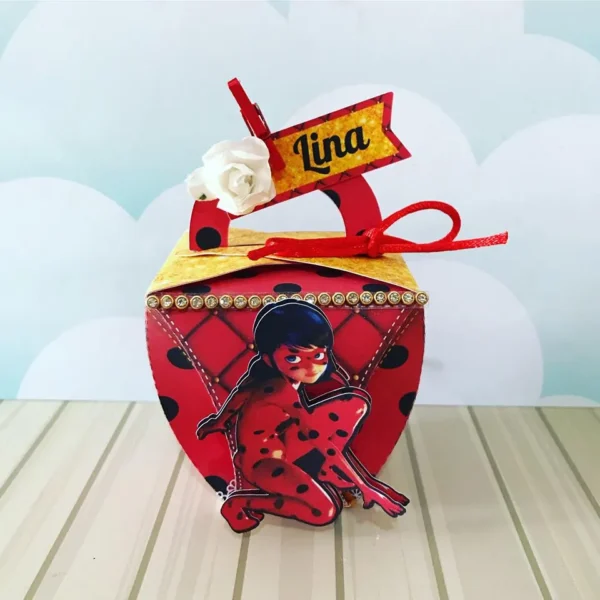 Kit digital de festa Ladybug luxo com elementos de decoração em PNG, PDF e Studio.