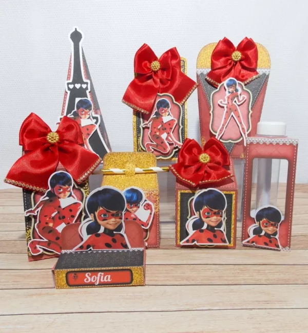 Itens de decoração para aniversário tema Ladybug em arquivo digital Studio e PDF.