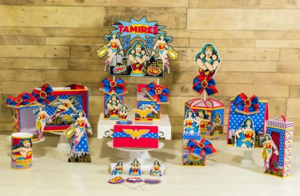 Arquivo digital para festa infantil no tema Mulher Maravilha em formatos Studio e PDF.