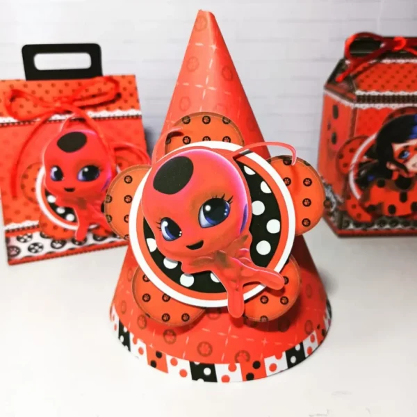 Arquivo digital de mimos para festa da Ladybug simples e barata em formato Studio e PDF.