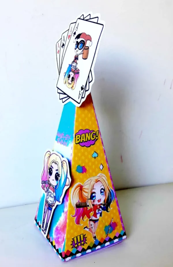 Design de corte para festa de aniversário no tema Arlequina Infantil em Studio e PDF.