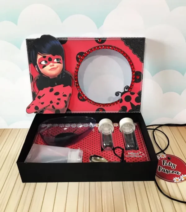 Kit mini confeiteiro tema Ladybug para Páscoa em arquivo digital Silhouette Studio.